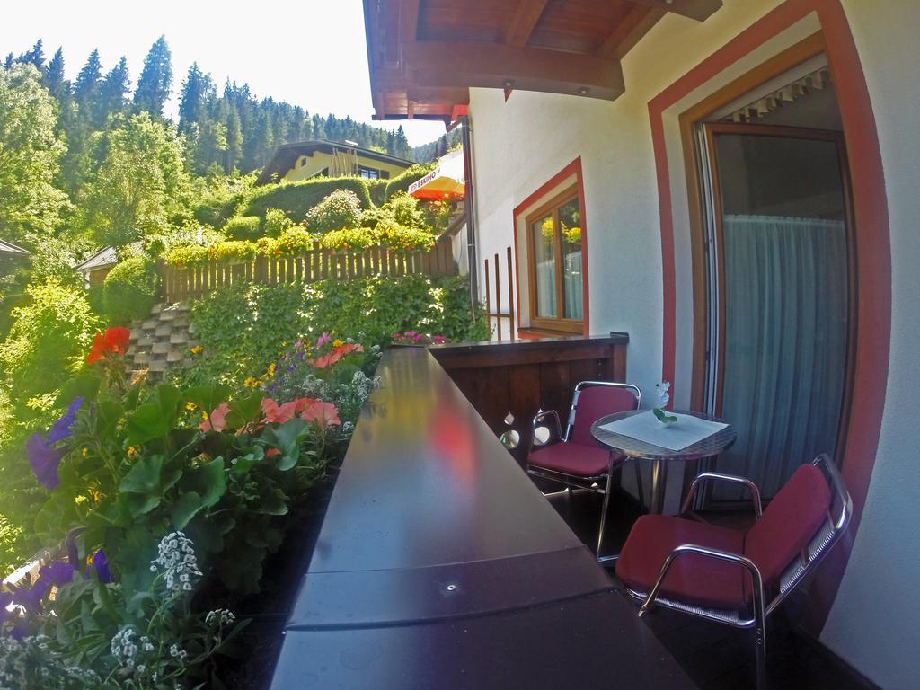 Zimmervermietung Babsy Zell am See Room photo